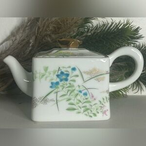 Franklin Mint "Kyoto" Porcelain Mini Teapot